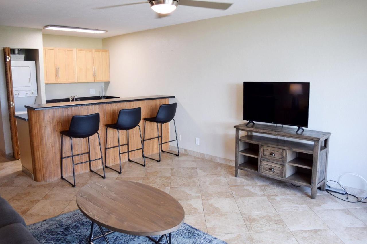 Beautiful Private Condo Walking Distance To Beach Mv2321 키헤이 외부 사진
